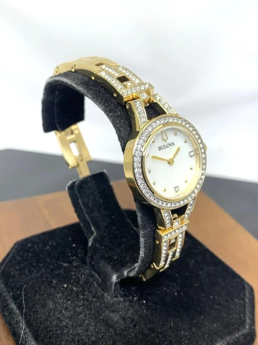 Bulova Women's Watch 98L325 Mother of Pearl Dial Gemmed Gold Steel 25mm